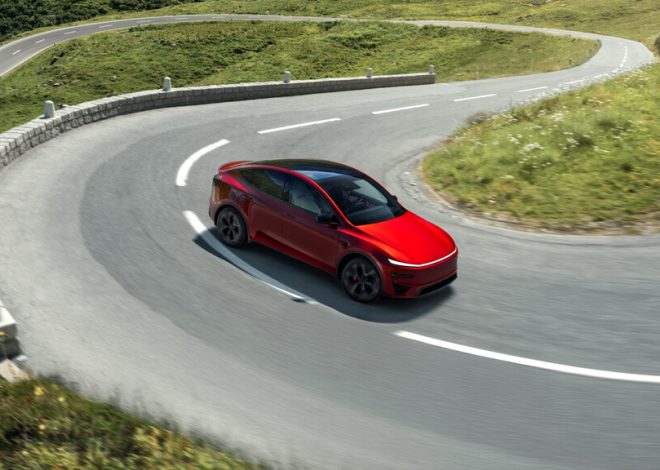 El Tesla Model Y Performance sorprende: es menos potente que su versión anterior pero es más rápido y mucho más refinado